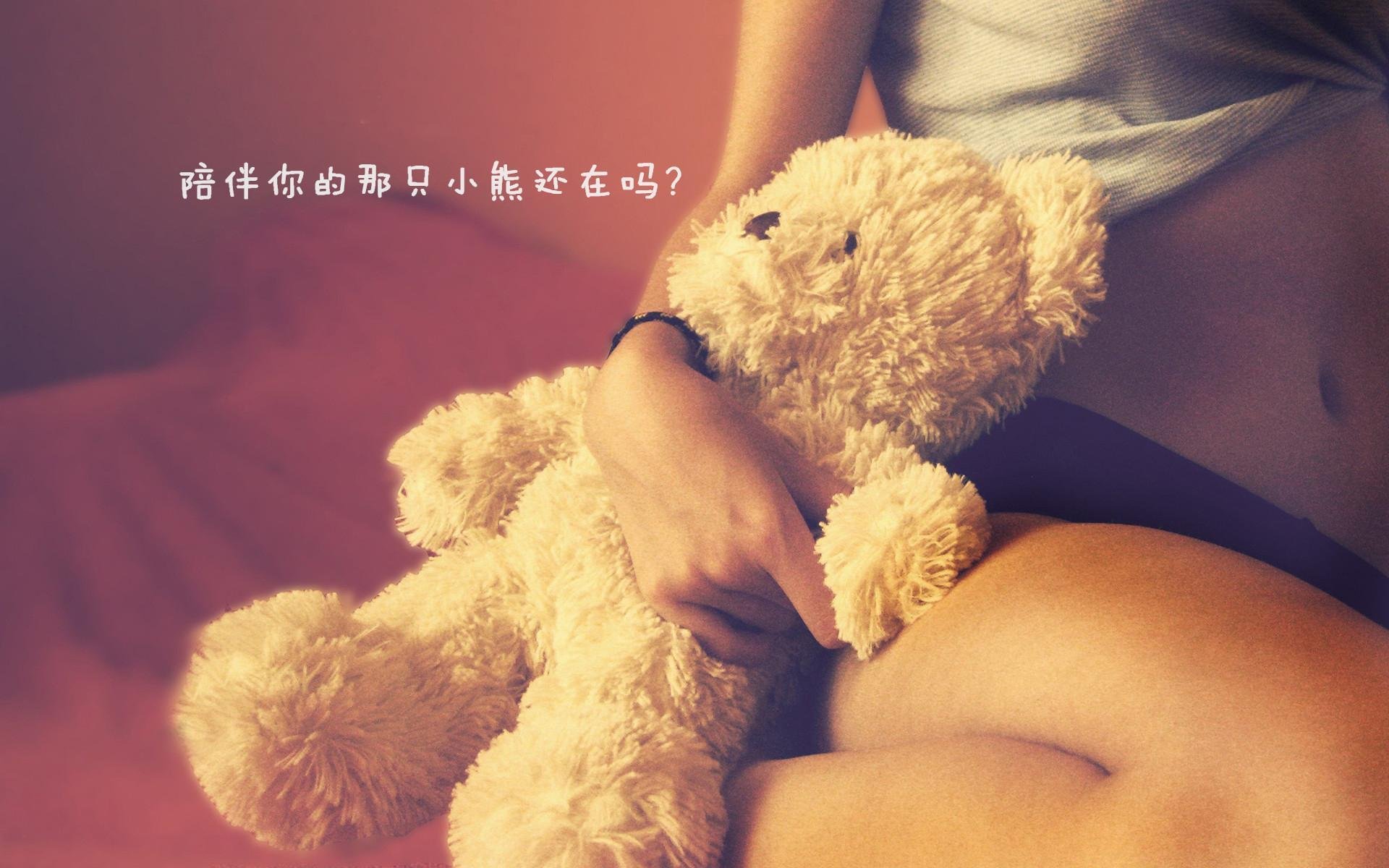 非常有戏剧性。为了写出唯一性,我们需要跳出常规的赛果播报,将这场冷门放在历史、哲学乃至未来的维度中去解构,让这场比赛成为足球世界的一个独特寓言